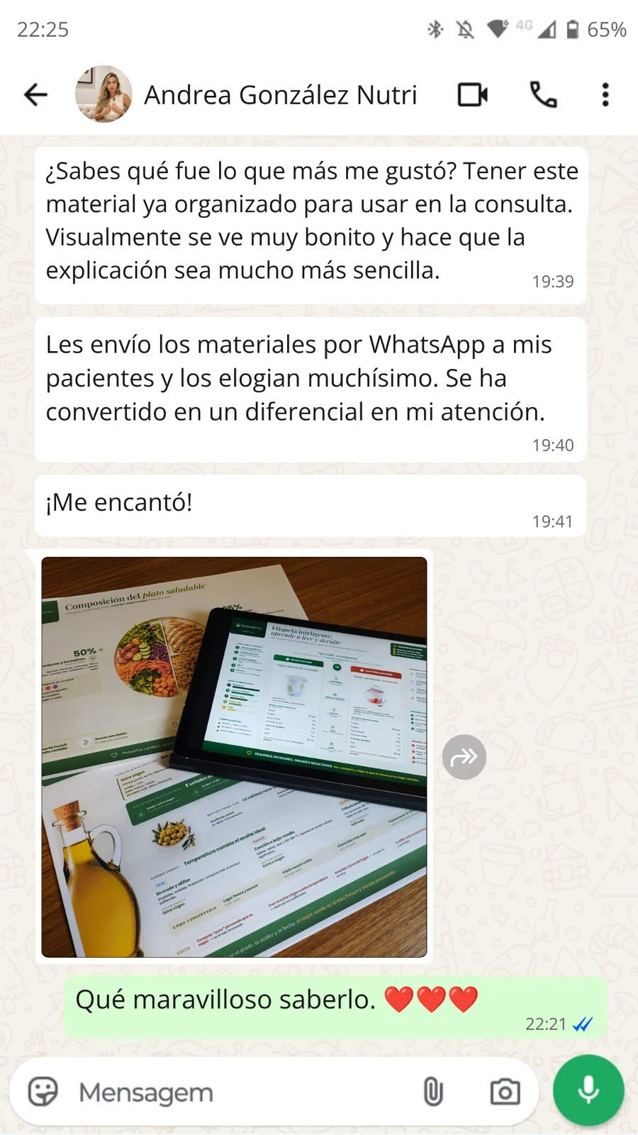 Captura de conversación de WhatsApp: testimonio de Andrea, nutricionista, sobre el material